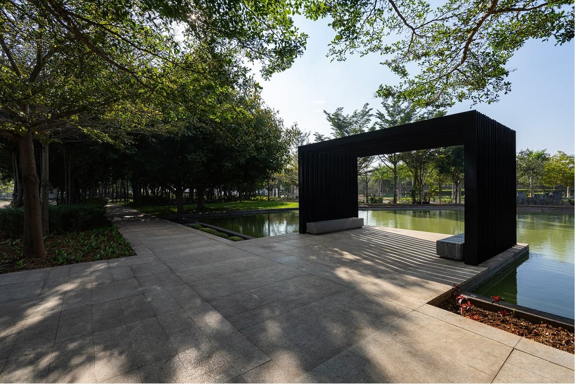 Embassy Springs photo 1